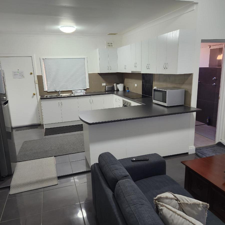 City Villa 39 Blende St Broken Hill Nsw 2880 Dış mekan fotoğraf