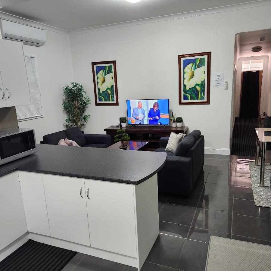 City Villa 39 Blende St Broken Hill Nsw 2880 Dış mekan fotoğraf